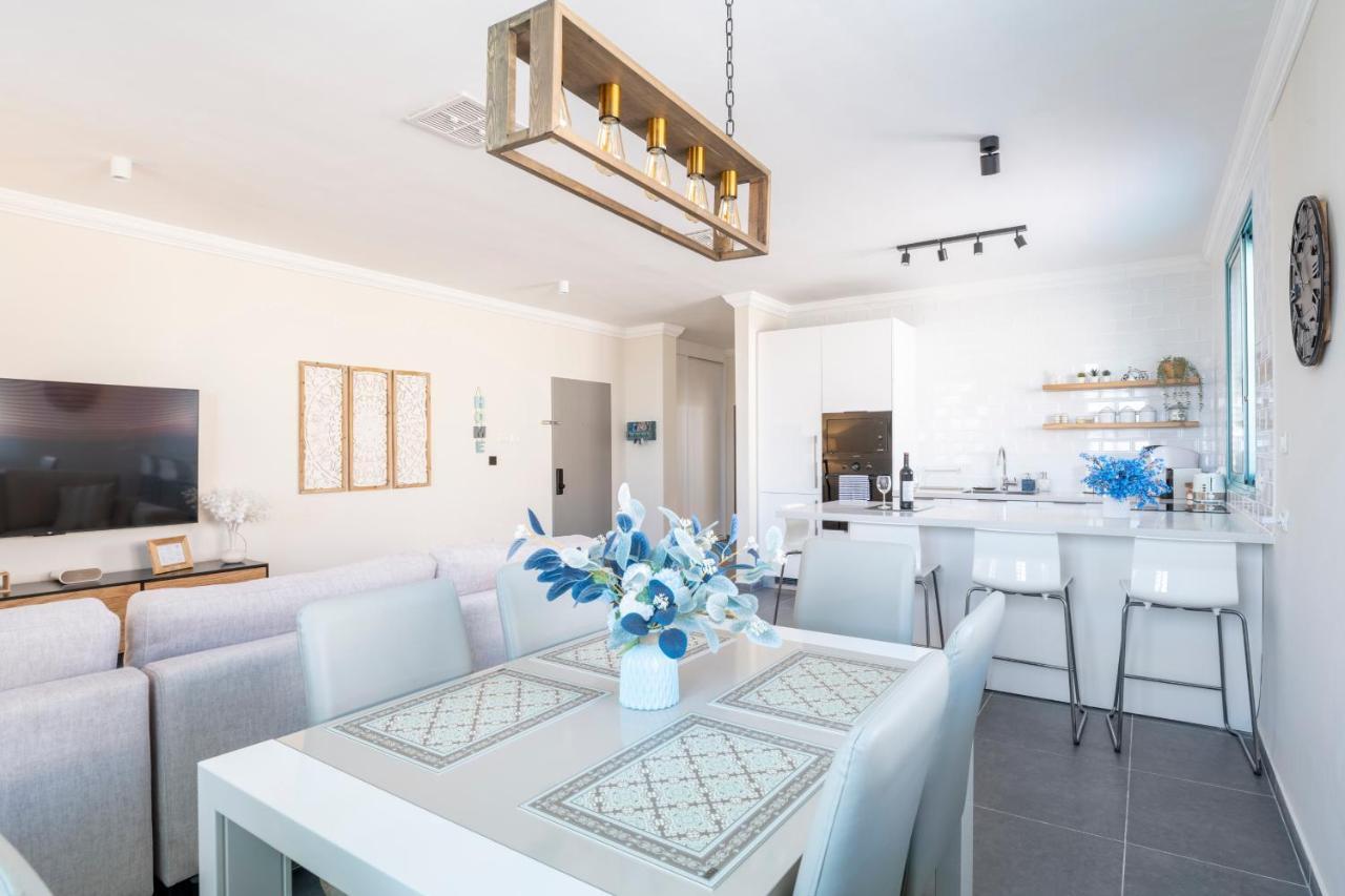 Midrahov Luxury Apartment Zichron Ja’akow Exterior foto