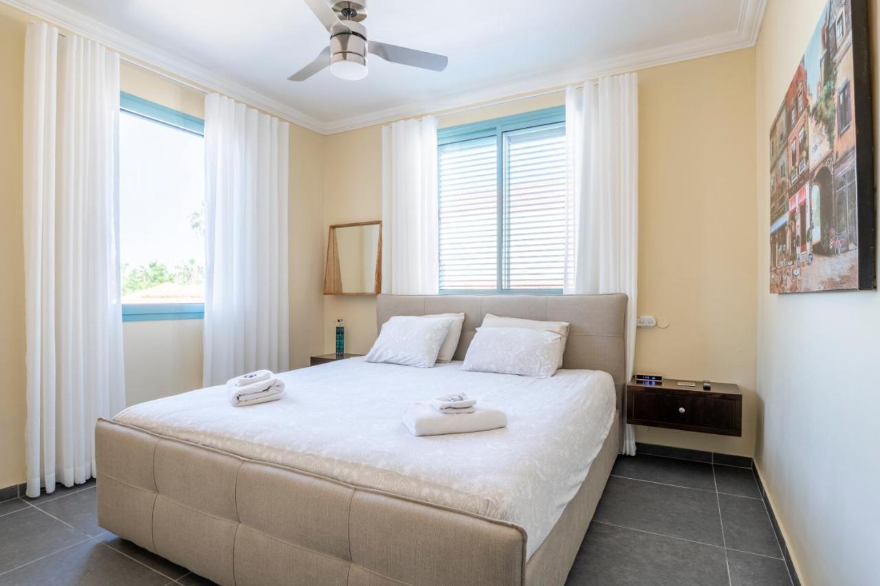 Midrahov Luxury Apartment Zichron Ja’akow Exterior foto